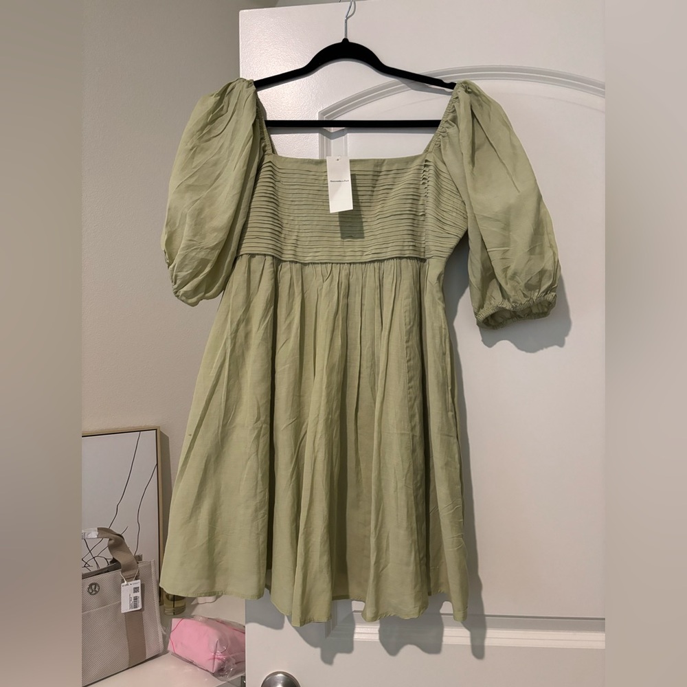 Abercrombie & Fitch Ruched Puff Sleeve Mini Dress
